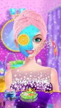 SuperstarMakeupSalon-GirlDressUp